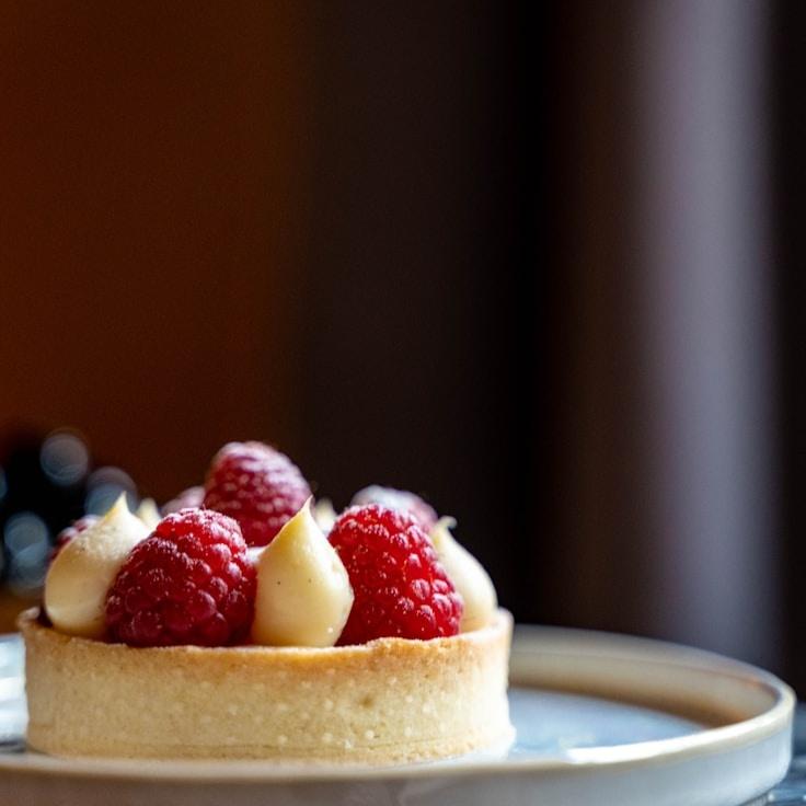 Heavenly Hazelnut Crème Dream Cake